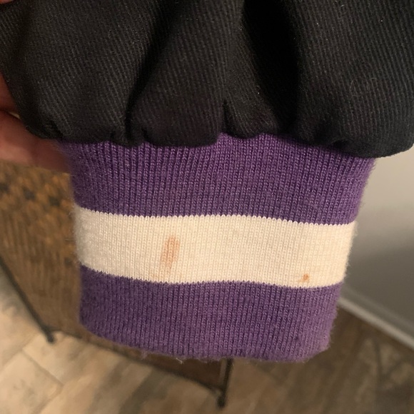 Men’s Lakers Jacket - Picture 7 of 15